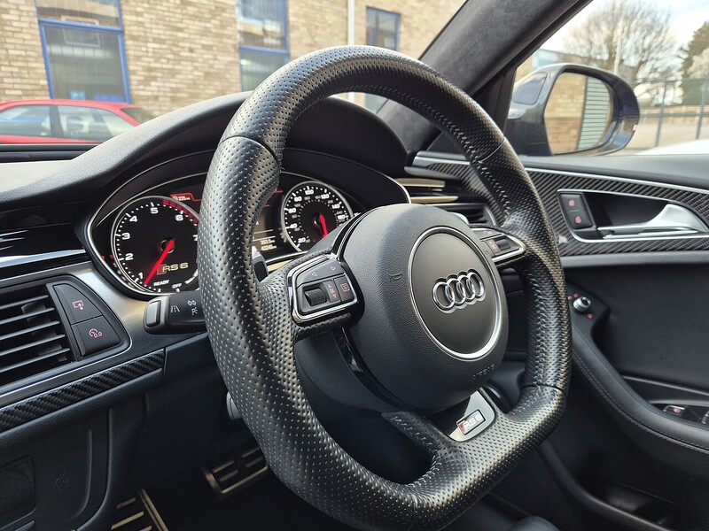 Audi 4.0 TFSI V8 Estate 5dr Petrol Tiptronic quattro Euro 6 (s/s) (560 ps)