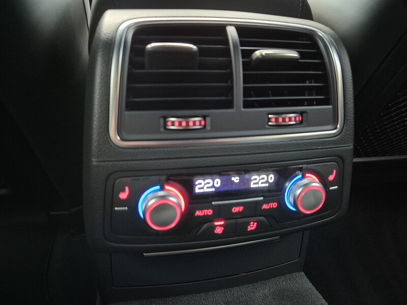 Audi 4.0 TFSI V8 Estate 5dr Petrol Tiptronic quattro Euro 6 (s/s) (560 ps)