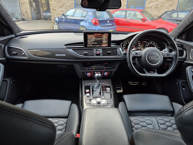 Audi 4.0 TFSI V8 Estate 5dr Petrol Tiptronic quattro Euro 6 (s/s) (560 ps)