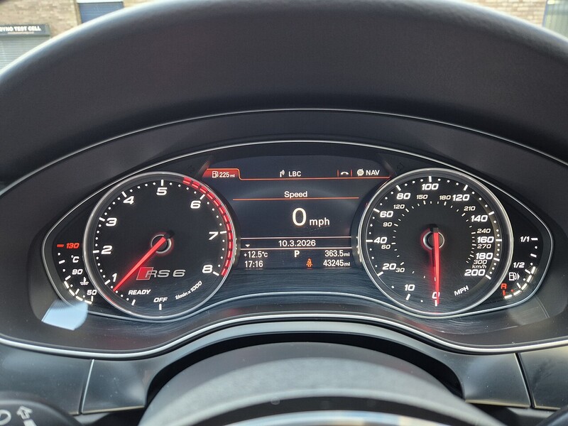 Audi 4.0 TFSI V8 Estate 5dr Petrol Tiptronic quattro Euro 6 (s/s) (560 ps)