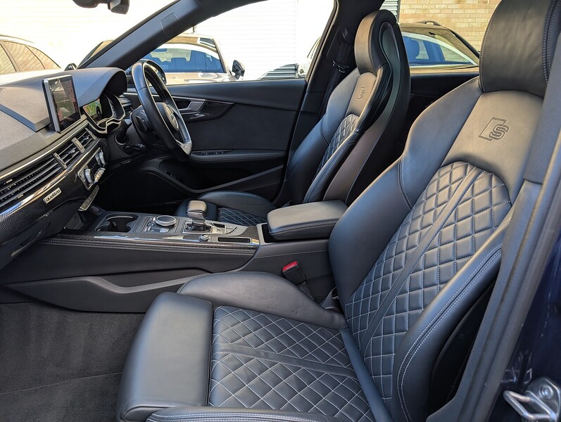 Audi 3.0 TFSI V6 Estate 5dr Petrol Tiptronic quattro Euro 6 (s/s) (354 ps)