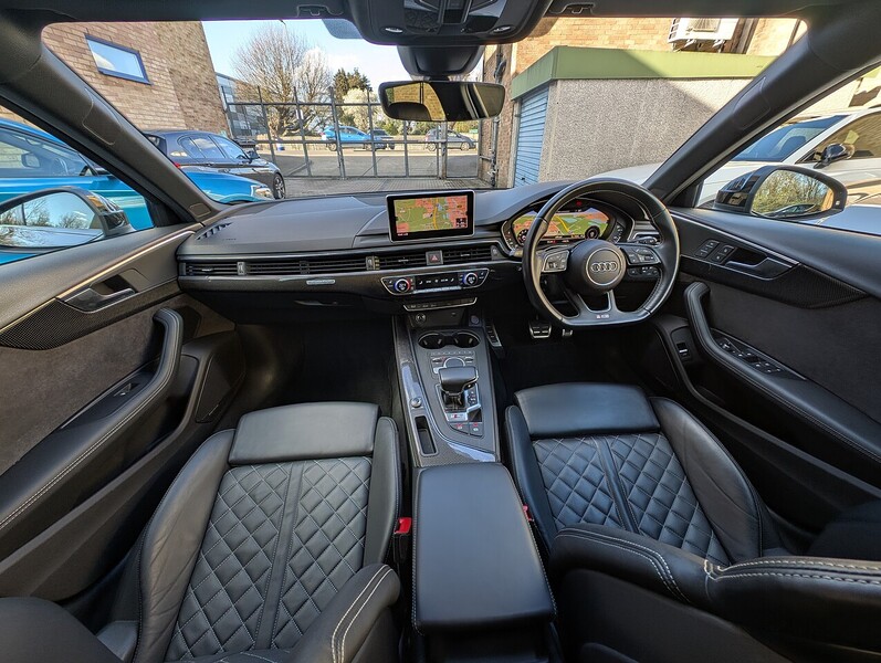 Audi 3.0 TFSI V6 Estate 5dr Petrol Tiptronic quattro Euro 6 (s/s) (354 ps)