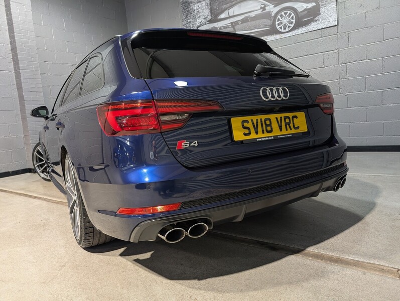 Audi 3.0 TFSI V6 Estate 5dr Petrol Tiptronic quattro Euro 6 (s/s) (354 ps)