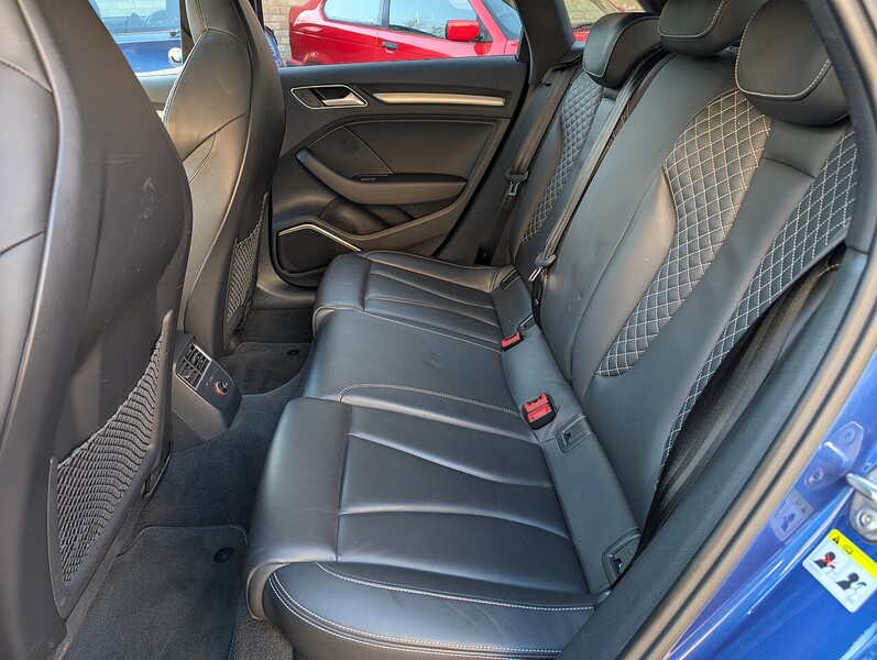 Audi 2.0 TFSI Sportback 5dr Petrol S Tronic quattro Euro 6 (s/s) (Nav) (300 ps)