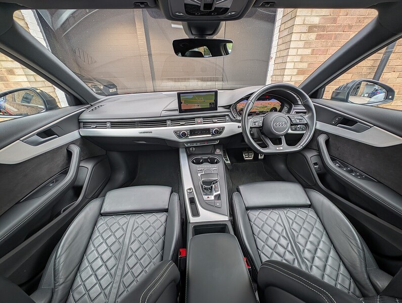 Audi 3.0 TFSI V6 Estate 5dr Petrol Tiptronic quattro Euro 6 (s/s) (354 ps)