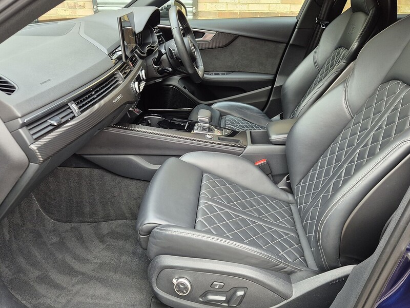 Audi 3.0 TDI V6 Estate 5dr Diesel Tiptronic quattro Euro 6 (s/s) (347 ps)
