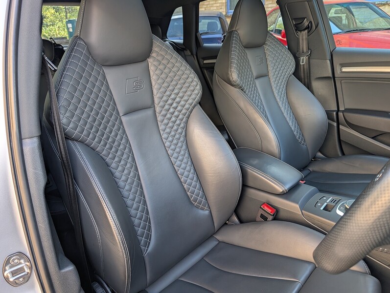 Audi 2.0 TFSI Black Edition Sportback 5dr Petrol S Tronic quattro Euro 6 (s/s) (300 ps)