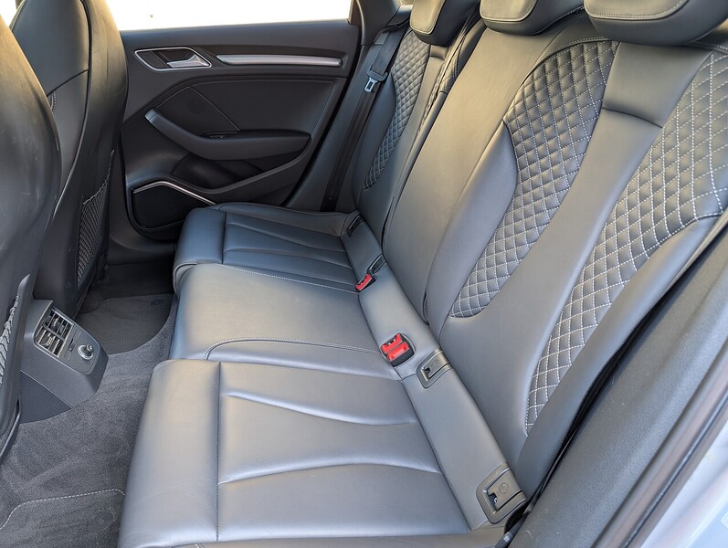 Audi 2.0 TFSI Black Edition Sportback 5dr Petrol S Tronic quattro Euro 6 (s/s) (300 ps)