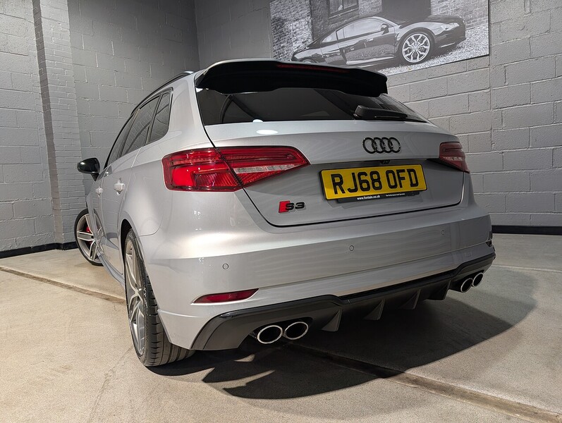 Audi 2.0 TFSI Black Edition Sportback 5dr Petrol S Tronic quattro Euro 6 (s/s) (300 ps)