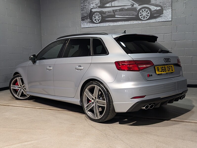 Audi 2.0 TFSI Black Edition Sportback 5dr Petrol S Tronic quattro Euro 6 (s/s) (300 ps)
