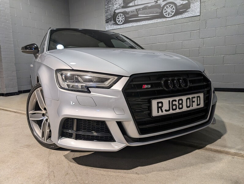 Audi 2.0 TFSI Black Edition Sportback 5dr Petrol S Tronic quattro Euro 6 (s/s) (300 ps)