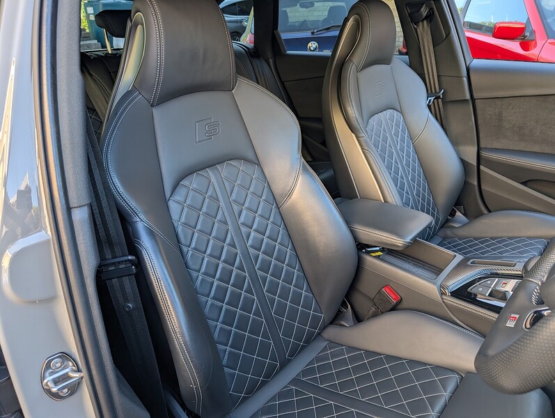 Audi 3.0 TDI V6 Estate 5dr Diesel Tiptronic quattro Euro 6 (s/s) (347 ps)