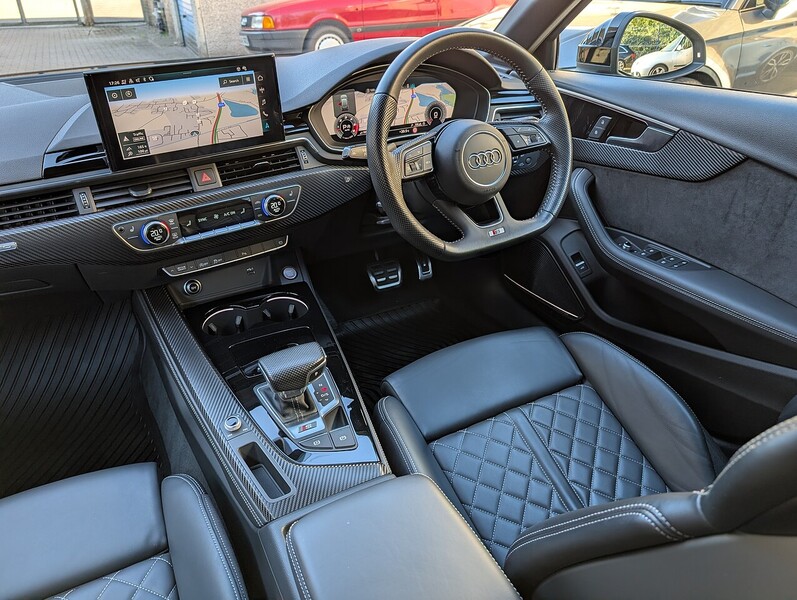 Audi 3.0 TDI V6 Estate 5dr Diesel Tiptronic quattro Euro 6 (s/s) (347 ps)