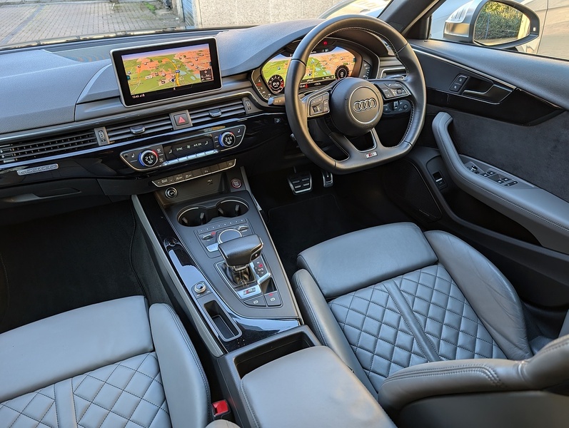 Audi 3.0 TFSI V6 Estate 5dr Petrol Tiptronic quattro Euro 6 (s/s) (354 ps)