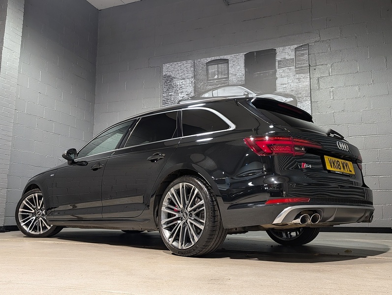 Audi 3.0 TFSI V6 Estate 5dr Petrol Tiptronic quattro Euro 6 (s/s) (354 ps)