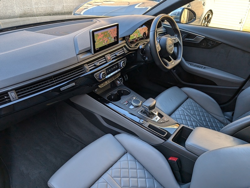 Audi 3.0 TFSI V6 Estate 5dr Petrol Tiptronic quattro Euro 6 (s/s) (354 ps)