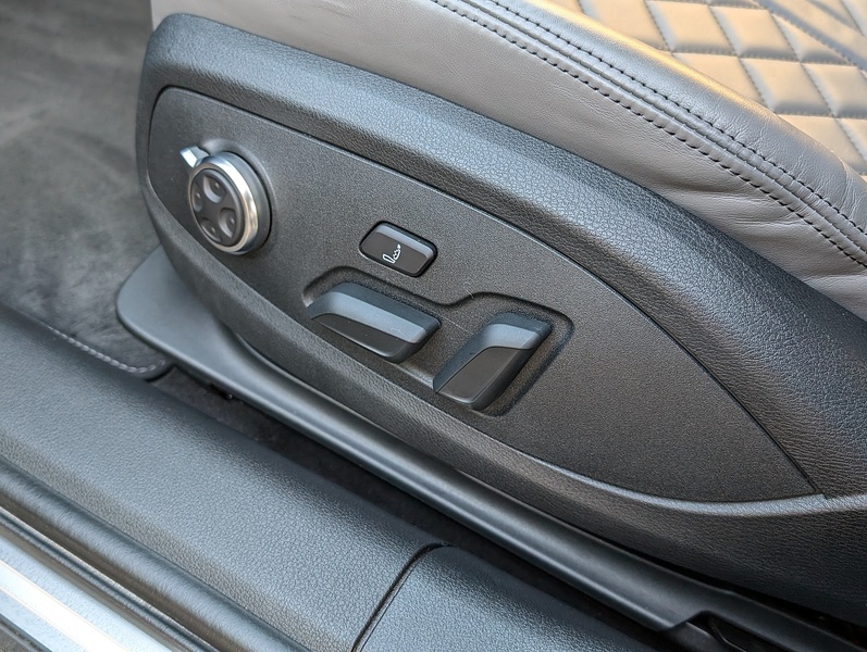 Audi 3.0 TFSI V6 Estate 5dr Petrol Tiptronic quattro Euro 6 (s/s) (354 ps)