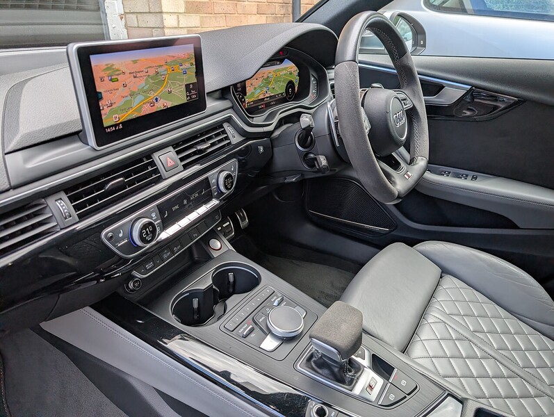 Audi 3.0 TFSI V6 Estate 5dr Petrol Tiptronic quattro Euro 6 (s/s) (354 ps)