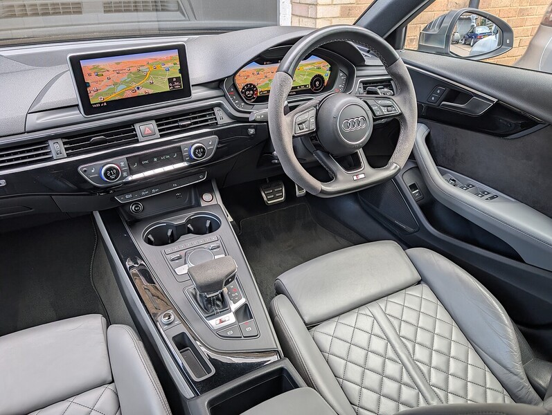 Audi 3.0 TFSI V6 Estate 5dr Petrol Tiptronic quattro Euro 6 (s/s) (354 ps)