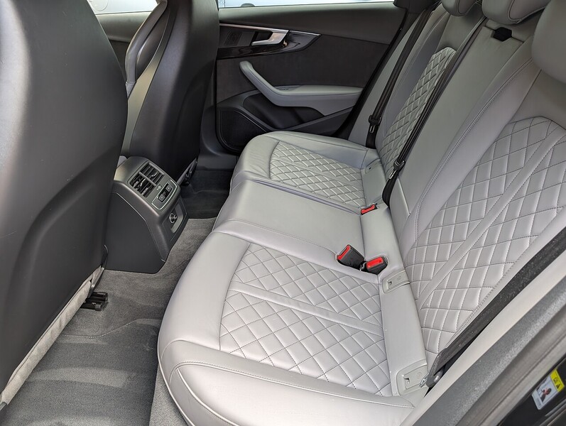 Audi 3.0 TFSI V6 Estate 5dr Petrol Tiptronic quattro Euro 6 (s/s) (354 ps)