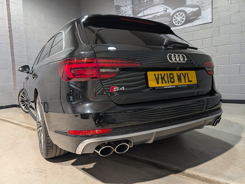Audi 3.0 TFSI V6 Estate 5dr Petrol Tiptronic quattro Euro 6 (s/s) (354 ps)