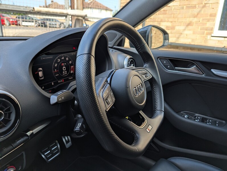 Audi 2.0 TFSI Black Edition Sportback 5dr Petrol S Tronic quattro Euro 6 (s/s) (310 ps)