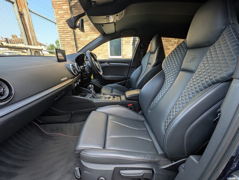 Audi 2.0 TFSI Black Edition Sportback 5dr Petrol S Tronic quattro Euro 6 (s/s) (310 ps)