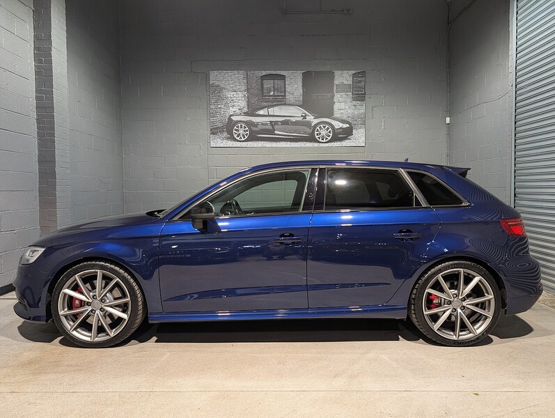 Audi 2.0 TFSI Black Edition Sportback 5dr Petrol S Tronic quattro Euro 6 (s/s) (310 ps)