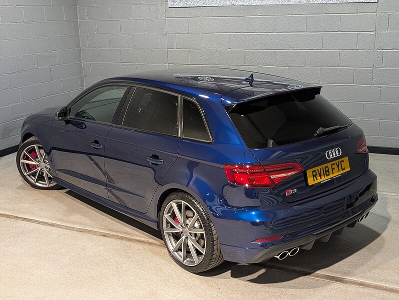 Audi 2.0 TFSI Black Edition Sportback 5dr Petrol S Tronic quattro Euro 6 (s/s) (310 ps)
