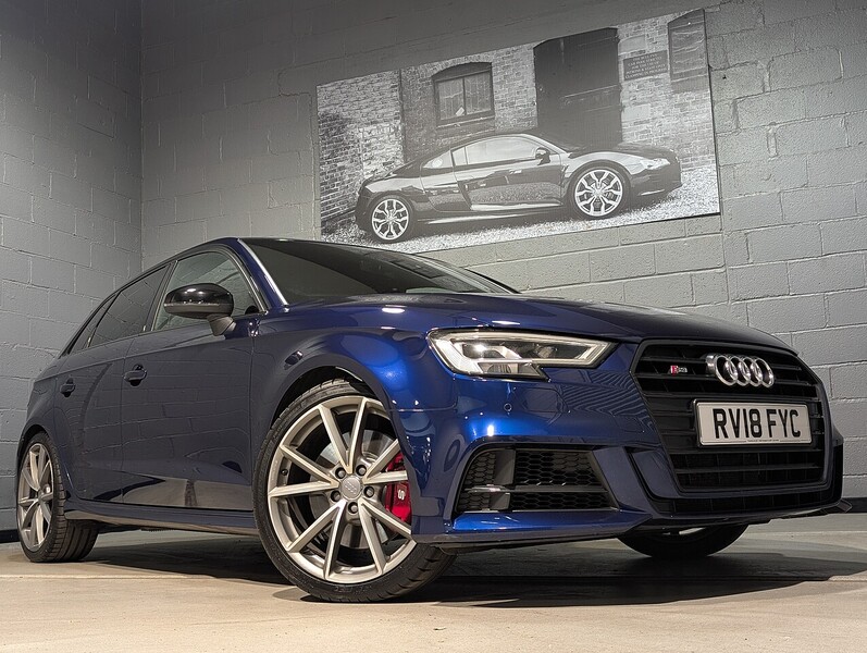 Audi 2.0 TFSI Black Edition Sportback 5dr Petrol S Tronic quattro Euro 6 (s/s) (310 ps)