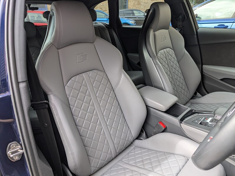 Audi 3.0 TFSI V6 Estate 5dr Petrol Tiptronic quattro Euro 6 (s/s) (354 ps)