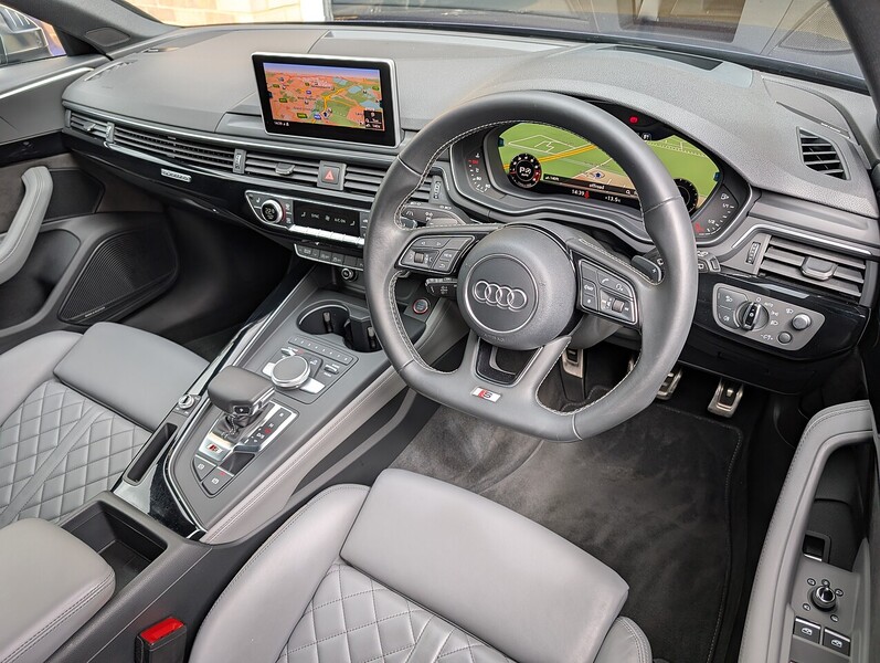 Audi 3.0 TFSI V6 Estate 5dr Petrol Tiptronic quattro Euro 6 (s/s) (354 ps)