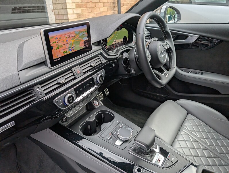 Audi 3.0 TFSI V6 Estate 5dr Petrol Tiptronic quattro Euro 6 (s/s) (354 ps)