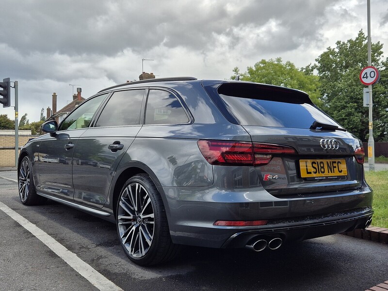 Audi 3.0 TFSI V6 Estate 5dr Petrol Tiptronic quattro Euro 6 (s/s) (354 ps)