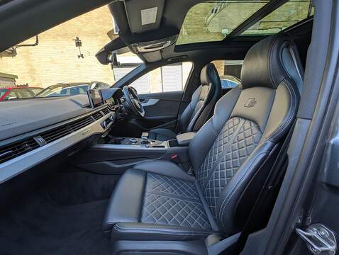 Audi 3.0 TFSI V6 Estate 5dr Petrol Tiptronic quattro Euro 6 (s/s) (354 ps)