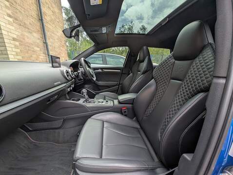 Audi 2.0 TFSI Black Edition Sportback 5dr Petrol S Tronic quattro Euro 6 (s/s) (310 ps)