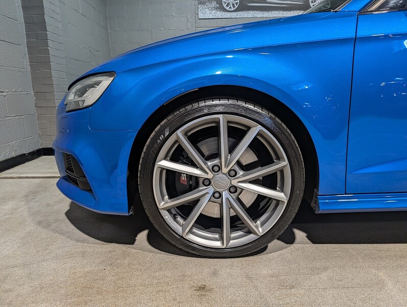 Audi 2.0 TFSI Black Edition Sportback 5dr Petrol S Tronic quattro Euro 6 (s/s) (310 ps)