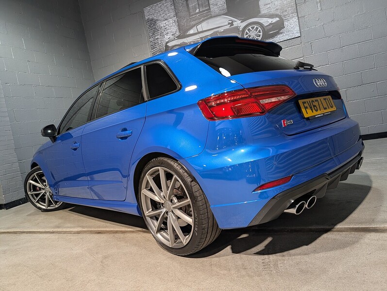 Audi 2.0 TFSI Black Edition Sportback 5dr Petrol S Tronic quattro Euro 6 (s/s) (310 ps)