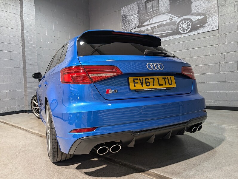 Audi 2.0 TFSI Black Edition Sportback 5dr Petrol S Tronic quattro Euro 6 (s/s) (310 ps)