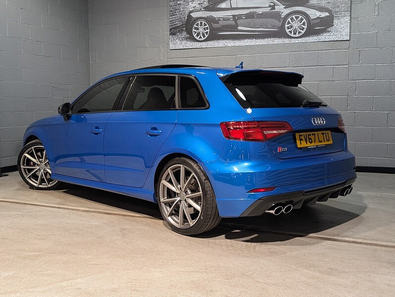 Audi 2.0 TFSI Black Edition Sportback 5dr Petrol S Tronic quattro Euro 6 (s/s) (310 ps)