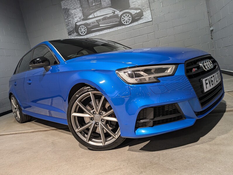 Audi 2.0 TFSI Black Edition Sportback 5dr Petrol S Tronic quattro Euro 6 (s/s) (310 ps)