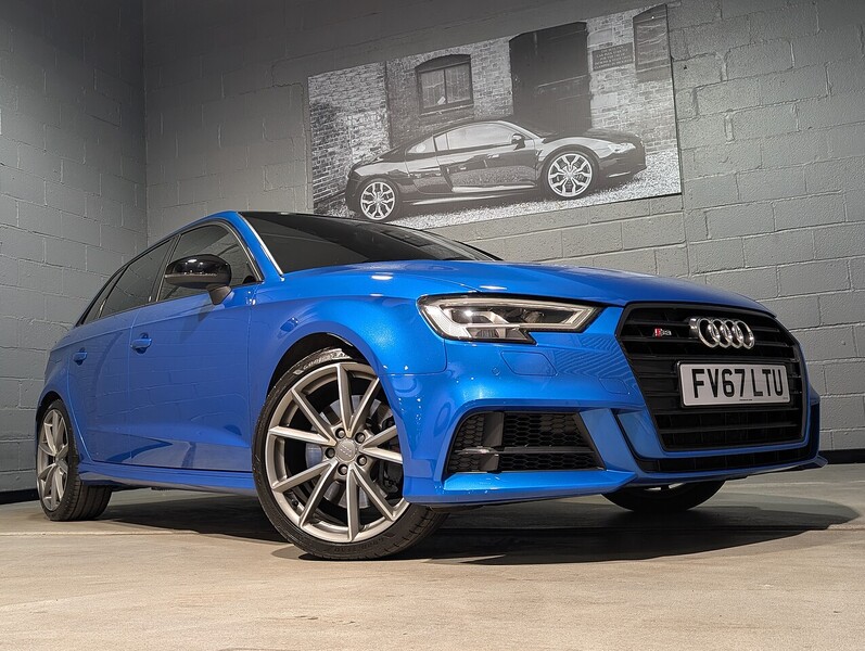 Audi 2.0 TFSI Black Edition Sportback 5dr Petrol S Tronic quattro Euro 6 (s/s) (310 ps)