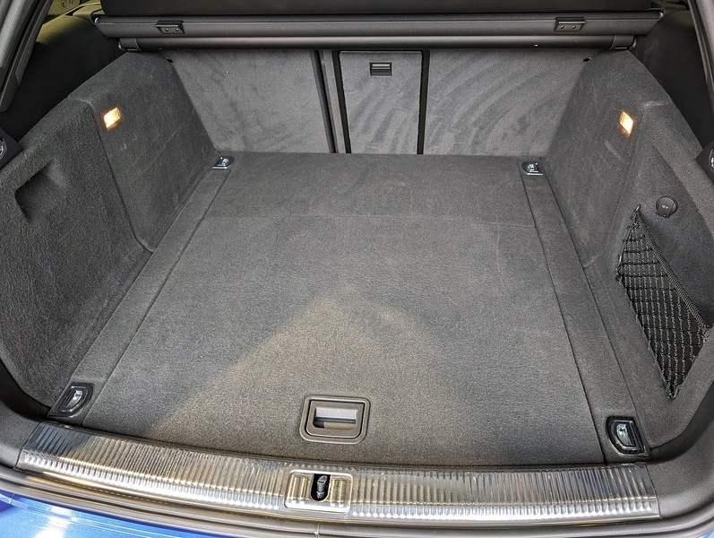 Audi 4.2 FSI V8 Estate 5dr Petrol S Tronic quattro Euro 5 (450 ps)
