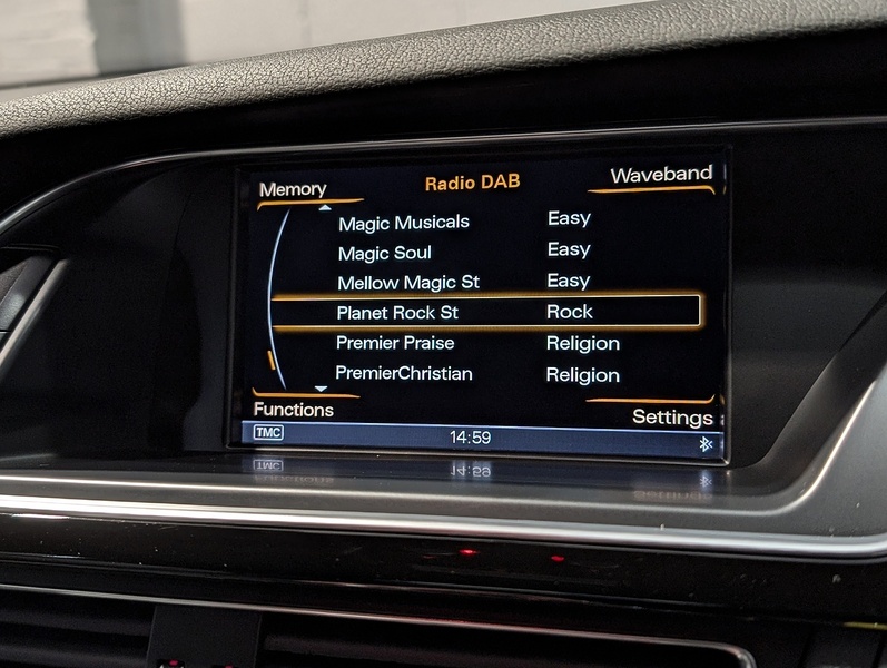 Audi 4.2 FSI V8 Estate 5dr Petrol S Tronic quattro Euro 5 (450 ps)