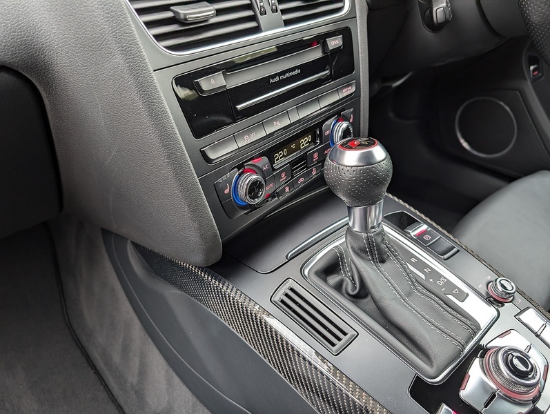 Audi 4.2 FSI V8 Estate 5dr Petrol S Tronic quattro Euro 5 (450 ps)