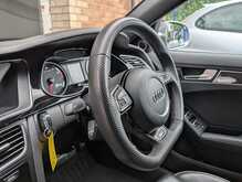 Audi RS4 Avant 4.2 FSI V8 Estate 5dr Petrol S Tronic quattro Euro 5 (450 ps) - U13628