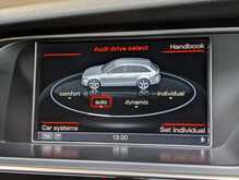 Audi RS4 Avant 4.2 FSI V8 Estate 5dr Petrol S Tronic quattro Euro 5 (450 ps) - U13628