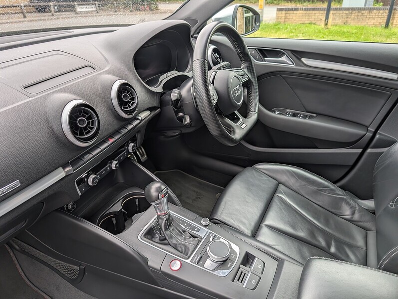 Audi 2.0 TFSI Sportback 5dr Petrol S Tronic quattro Euro 6 (s/s) (310 ps)