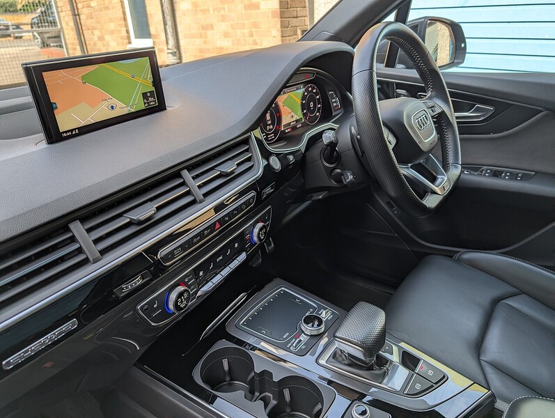 Audi 3.0 TDI V6 Black Edition SUV 5dr Diesel Tiptronic quattro Euro 6 (s/s) (272 ps)
