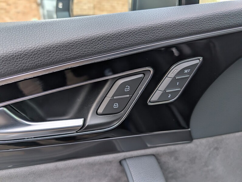 Audi 3.0 TDI V6 Black Edition SUV 5dr Diesel Tiptronic quattro Euro 6 (s/s) (272 ps)